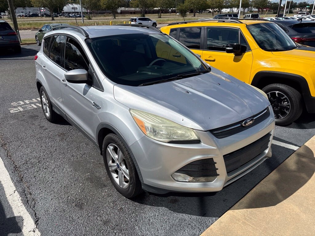 Used 2016 Ford Escape SE SUV