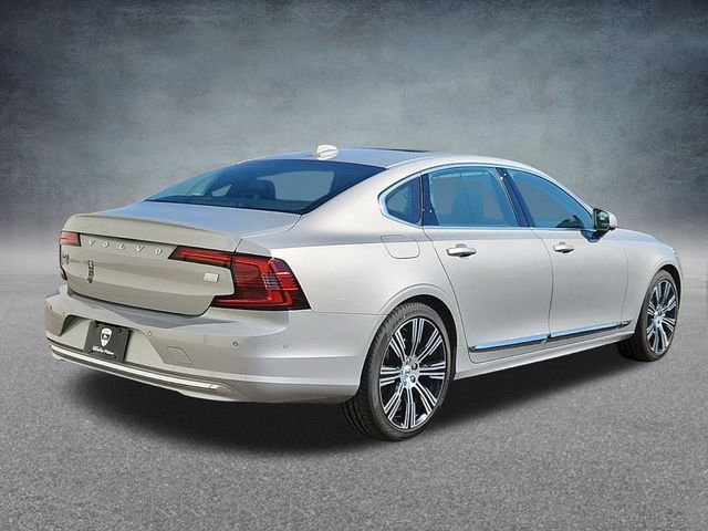 New 2024 Volvo S90 Recharge Plug-In Hybrid Ultimate Sedan