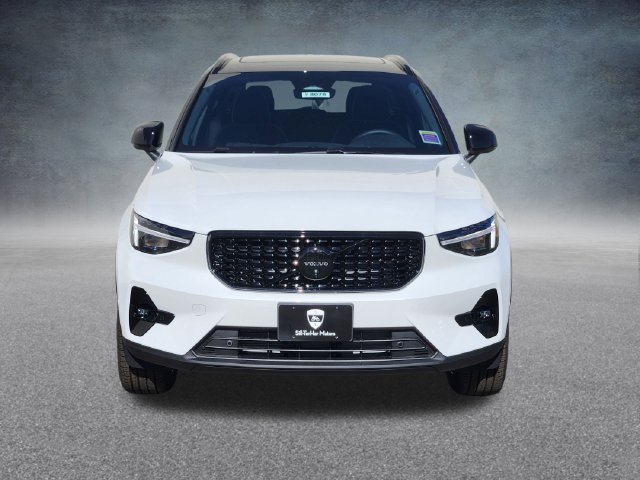 New 2026 Volvo XC40 B5 Ultra Black Edition SUV