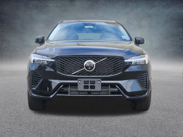 New 2026 Volvo XC60 Plug-In Hybrid T8 Plus SUV