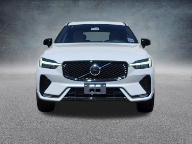 New 2026 Volvo XC60 B5 Plus SUV