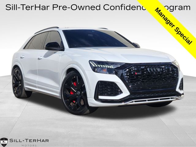  Audi RS Q8
