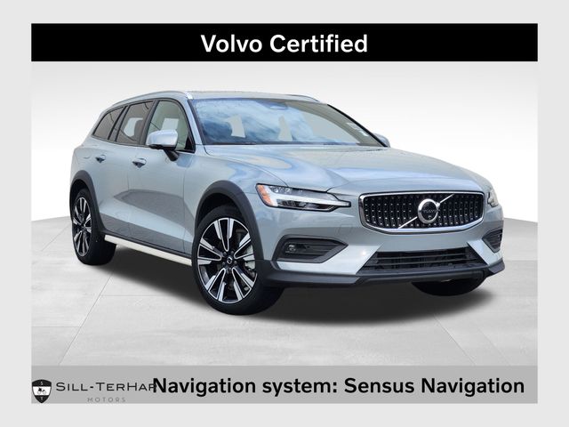 2025 Volvo V60 Cross Country