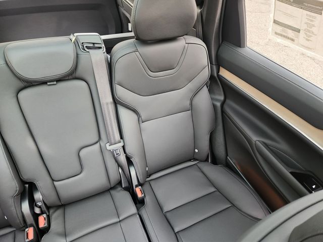 2025 Volvo EX90 Ultra - Photo 15