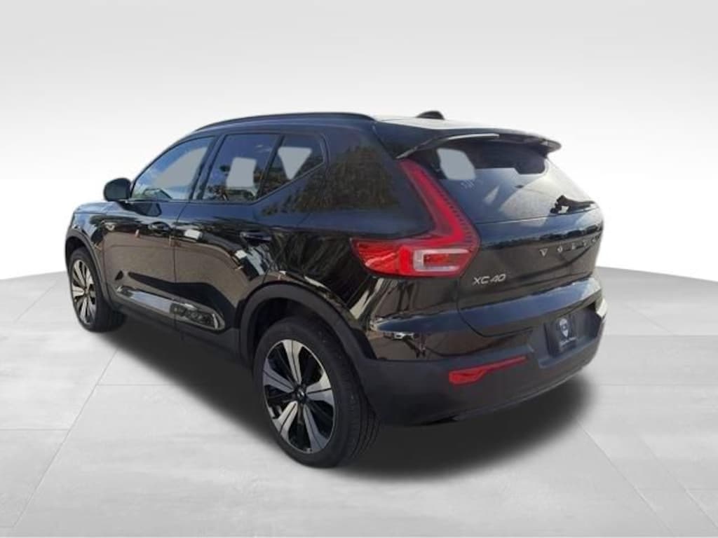 Used 2023 Volvo XC40 Recharge Pure Electric Plus SUV
