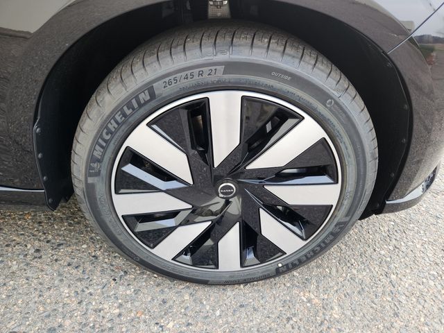2025 Volvo EX90 Ultra - Photo 18