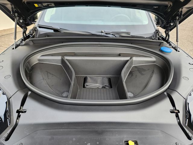 2025 Volvo EX90 Ultra - Photo 19