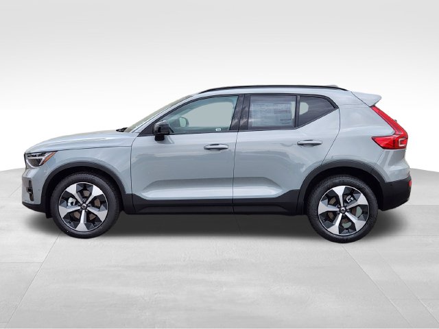 Used 2026 Volvo XC40 B5 Plus SUV