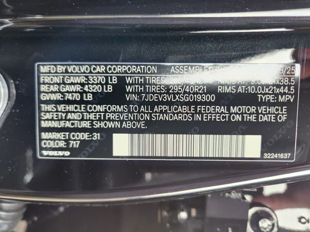 2025 Volvo EX90 Ultra - Photo 24