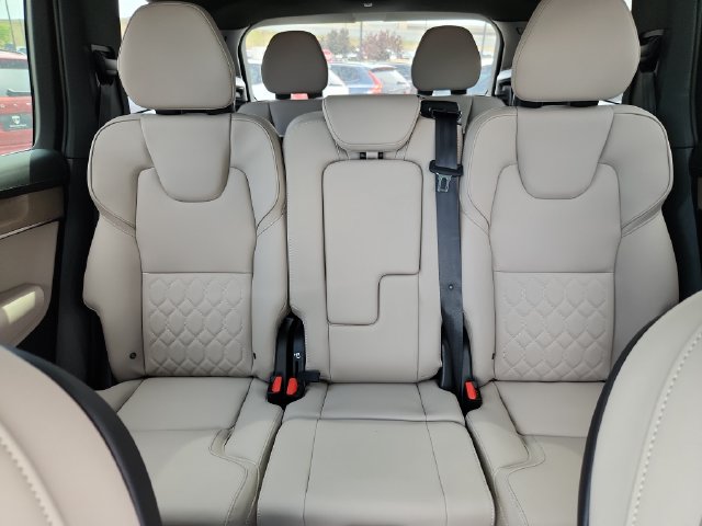 2026 Volvo XC90 Plus - Photo 13