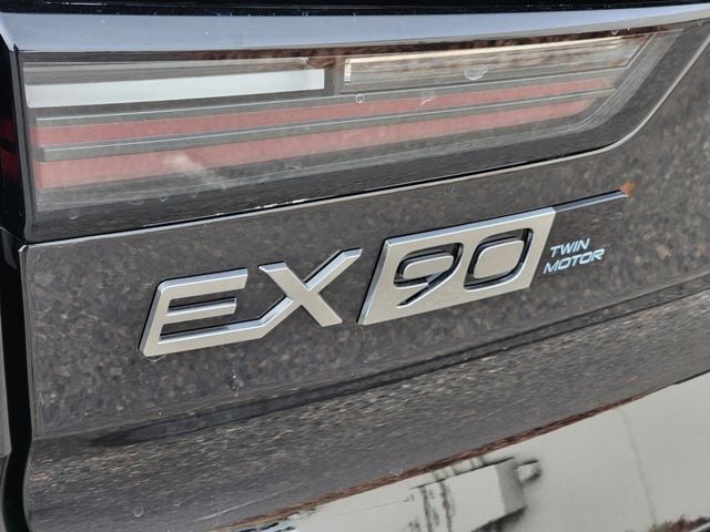 2025 Volvo EX90 Ultra - Photo 16