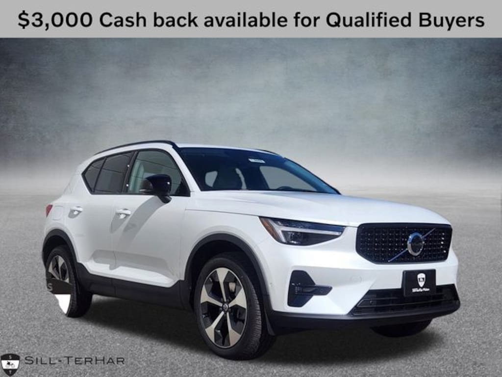 New 2026 Volvo XC40 B5 Plus SUV