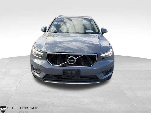 Used 2021 Volvo XC40 T5 Momentum SUV