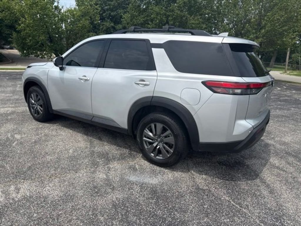 Used 2023 Nissan Pathfinder SV SUV