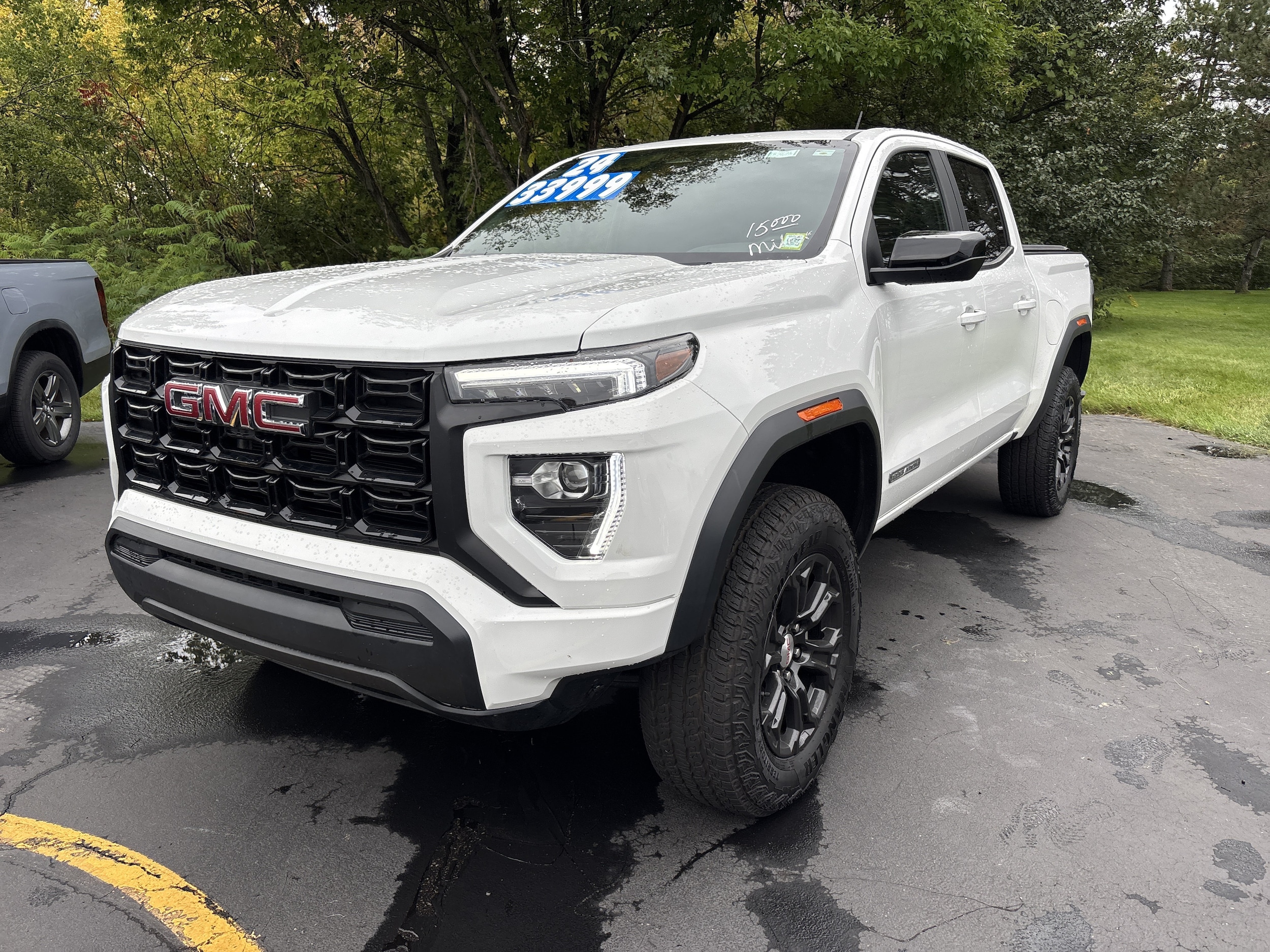 2024 GMC Canyon