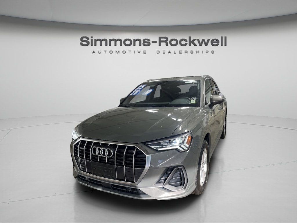 Used 2025 Audi Q3 S line Premium S line Premium 45 TFSI quattro