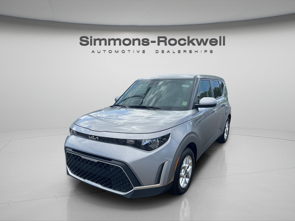 Used 2025 Kia Soul LX Hatchback