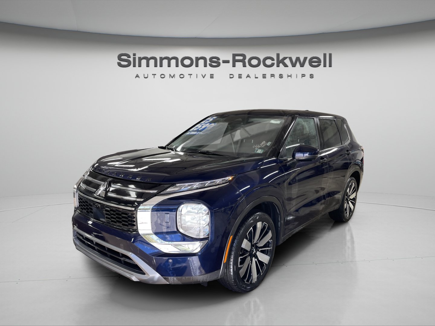Used 2025 Mitsubishi Outlander SE SUV