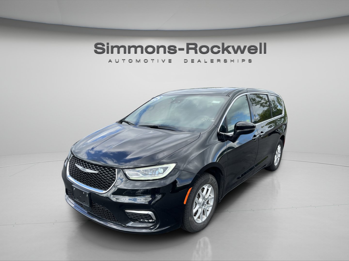2025 Chrysler Pacifica Select