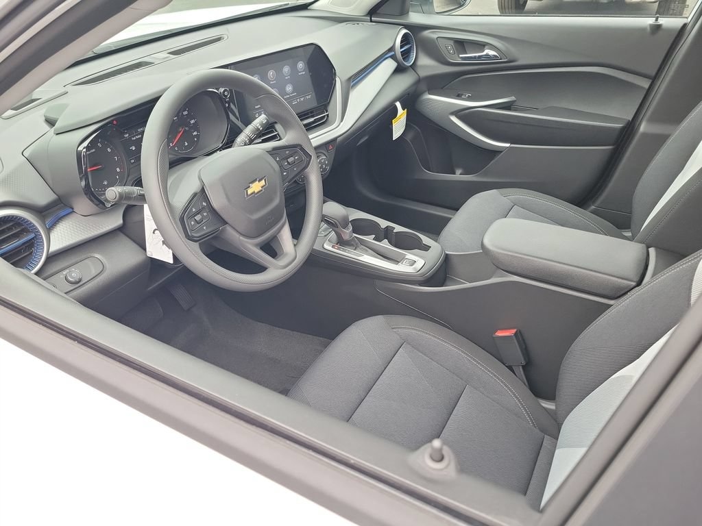 New 2026 Chevrolet Trax LS SUV