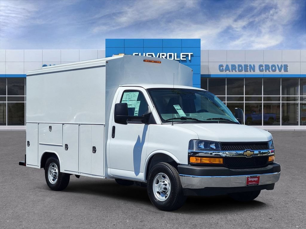 2026 Chevrolet Express Cutaway
