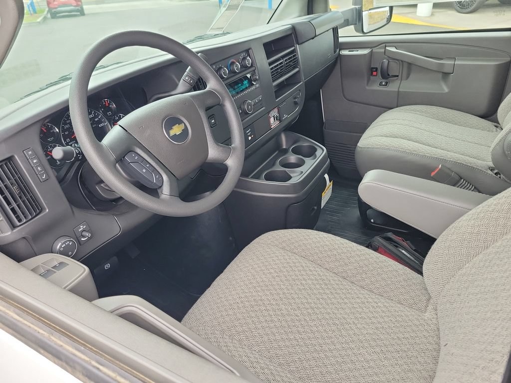 New 2026 Chevrolet Express Cutaway 3500 1WT Cutaway Van