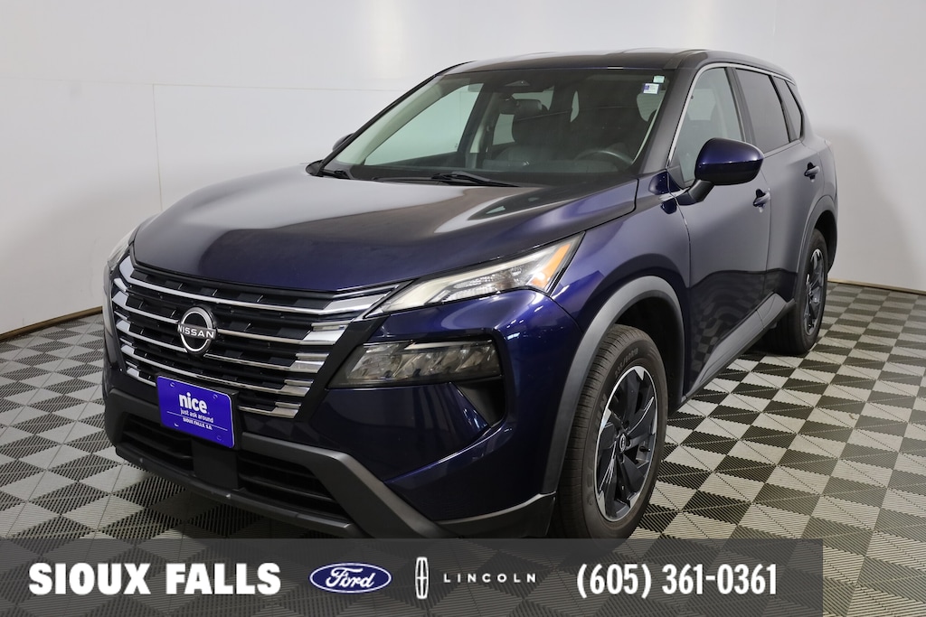 Used 2024 Nissan Rogue SV SUV