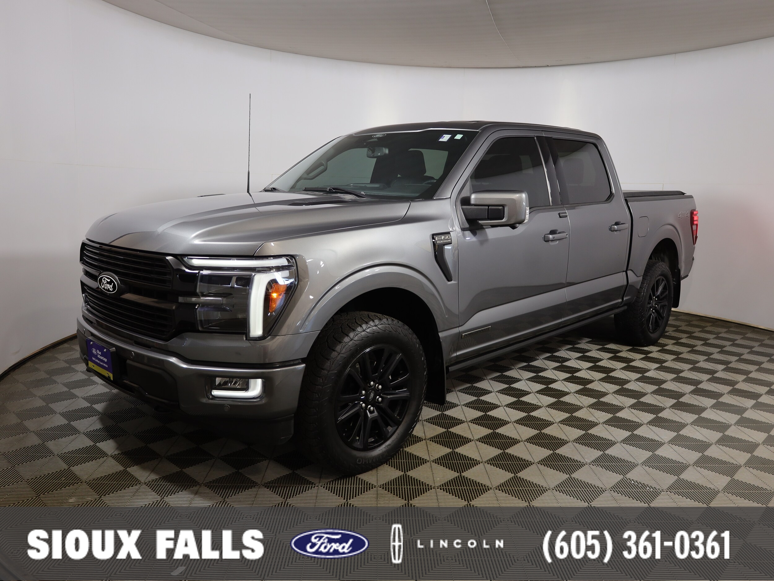 2025 Ford F-150 Platinum Truck