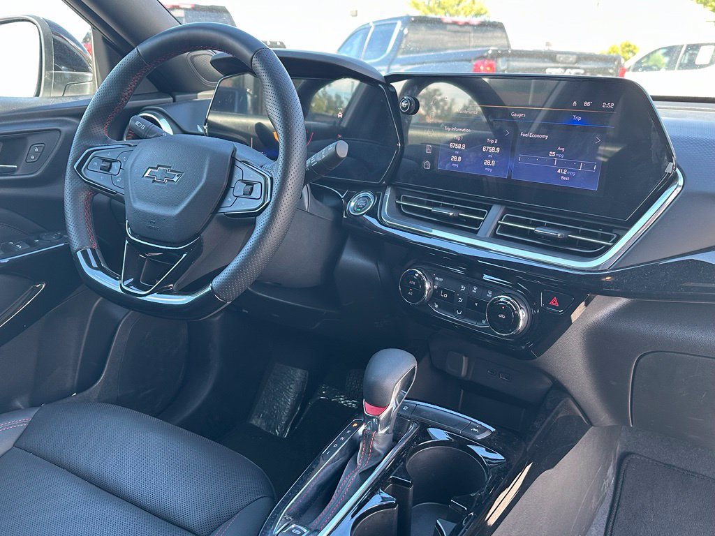 2026 Chevrolet Trax RS - Photo 24