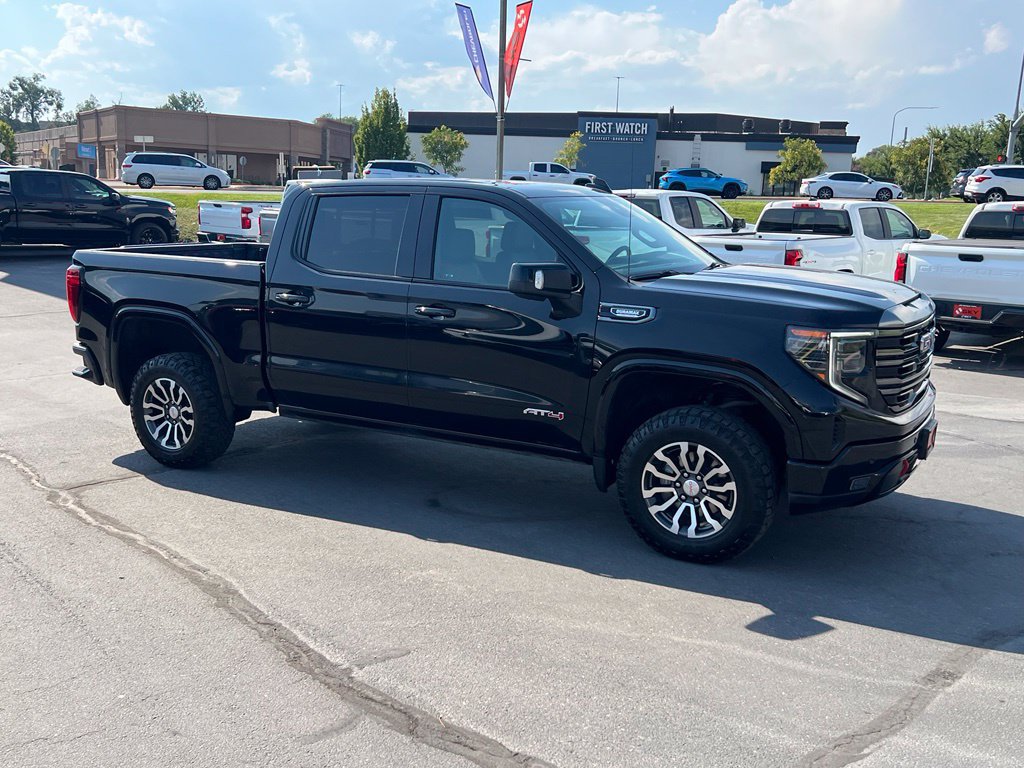 2023 GMC Sierra 1500 AT4 - Photo 9