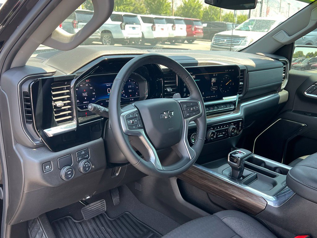 2024 Chevrolet Silverado 1500 RST - Photo 30