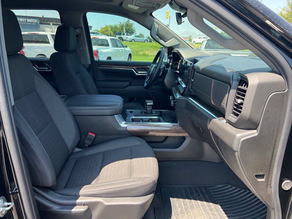 2024 Chevrolet Silverado 1500 RST - Photo 19