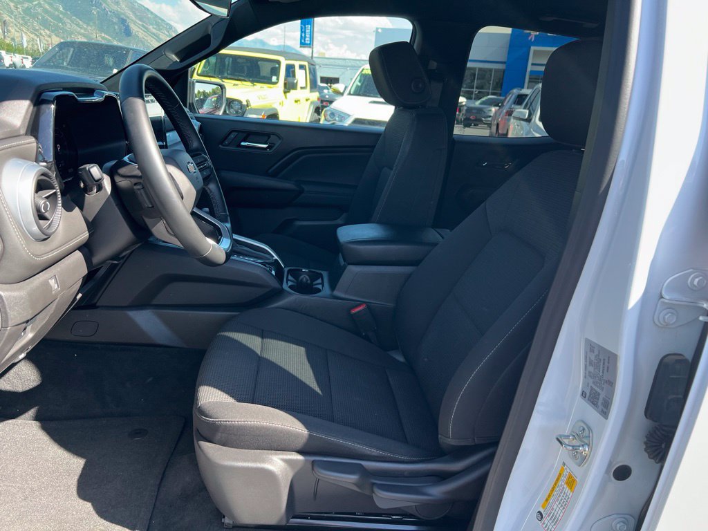 2024 Chevrolet Colorado LT - Photo 28