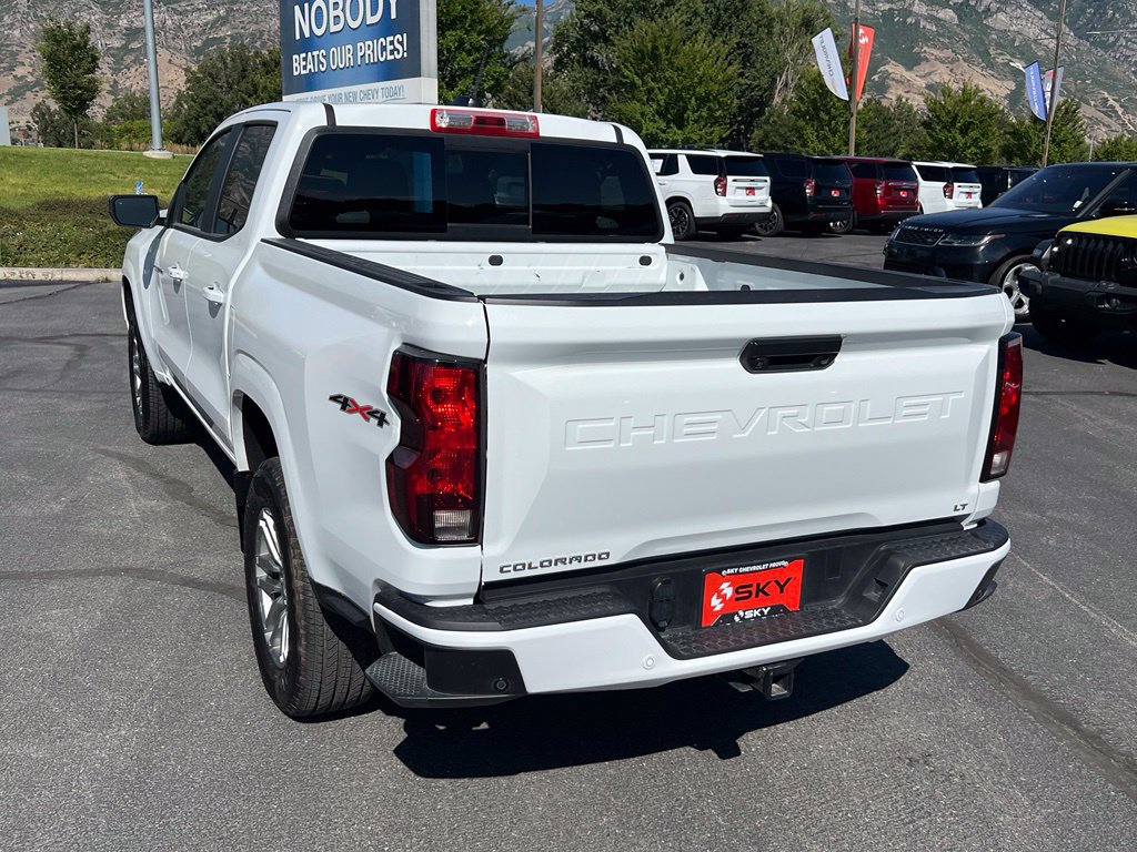 2024 Chevrolet Colorado LT - Photo 14