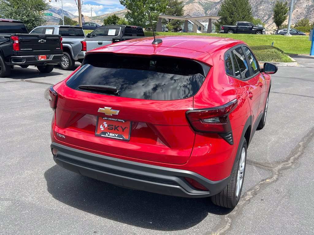 2026 Chevrolet Trax LS - Photo 13