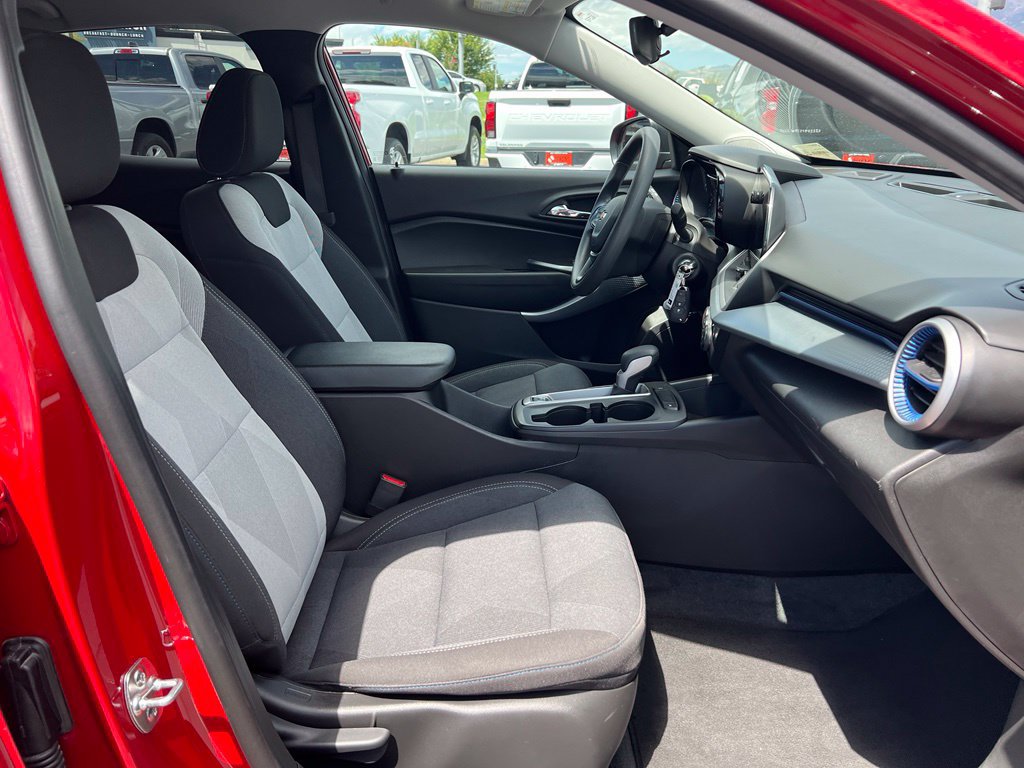 2026 Chevrolet Trax LS - Photo 18
