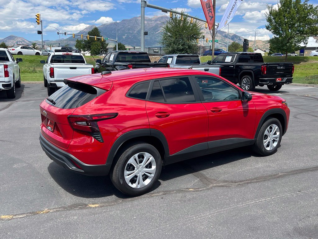 2026 Chevrolet Trax LS - Photo 12