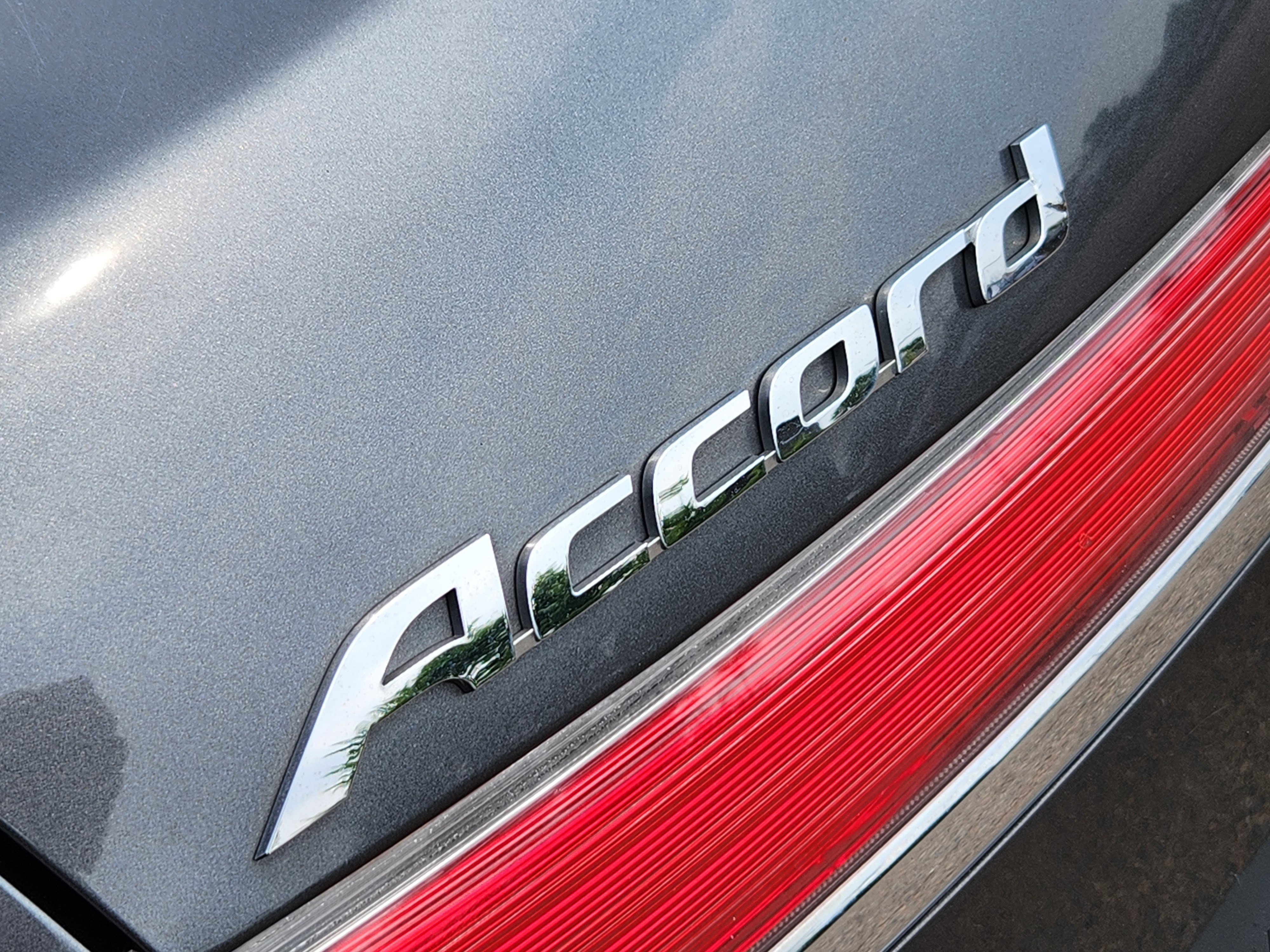 2012 Honda Accord LX - Photo 8