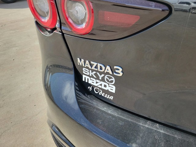 2026 Mazda Mazda3 S - Photo 10