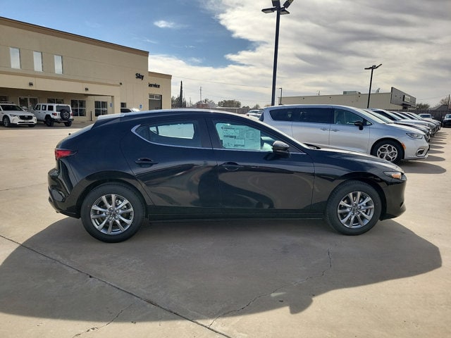 2026 Mazda Mazda3 S - Photo 8