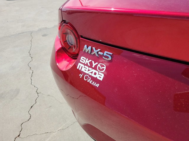 2026 Mazda MX-5 Miata RF Grand Touring - Photo 10
