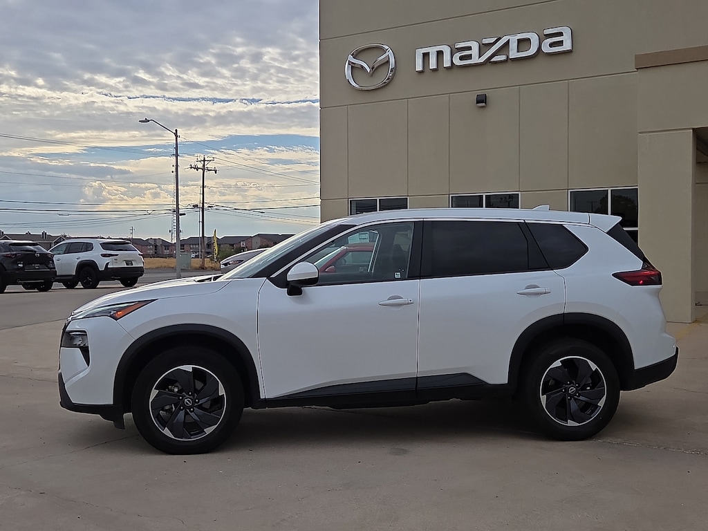 Used 2024 Nissan Rogue SV FWD SUV
