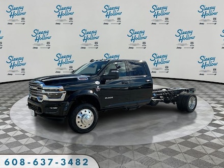 2026 Ram 5500 Chassis Cab BIG HORN  CREW  4X4 84' CA Cab and Chassis