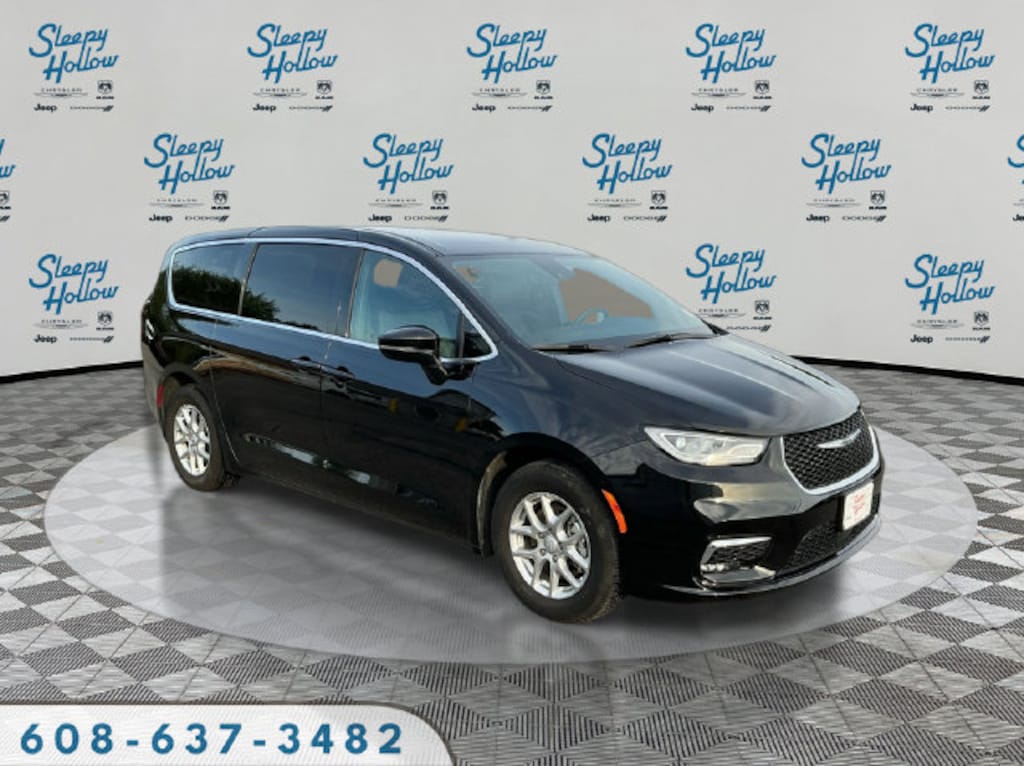 Used 2026 Chrysler Pacifica Select Minivan/Van