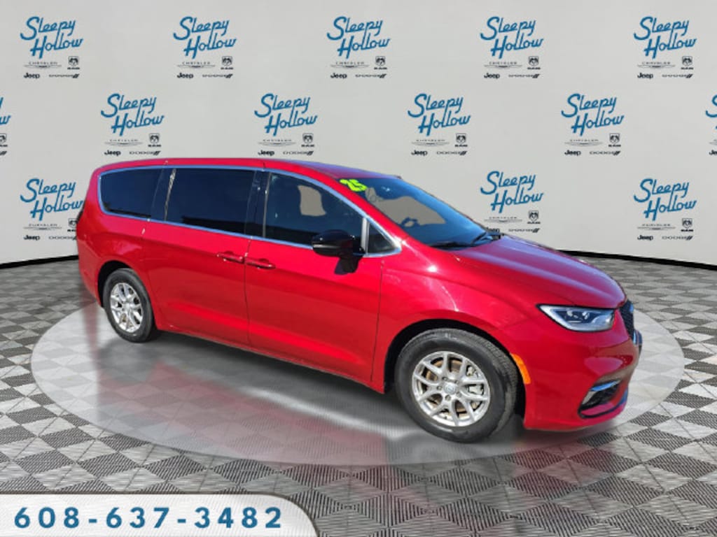 Used 2025 Chrysler Pacifica Select Minivan/Van