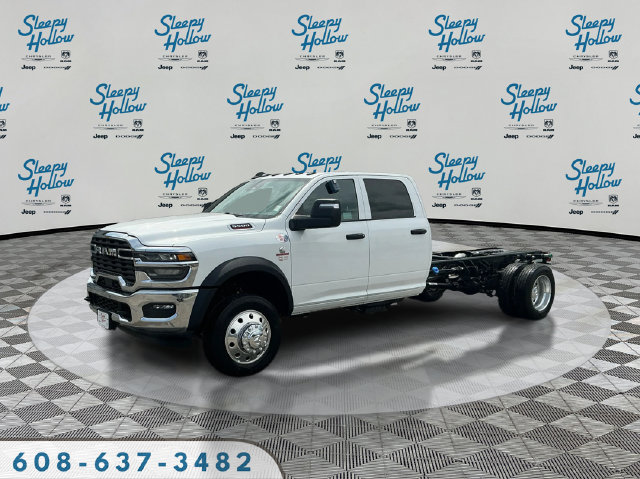 2026 Ram 5500 Chassis Cab TRADESMAN  CREW  4X4 84' CA Pickup