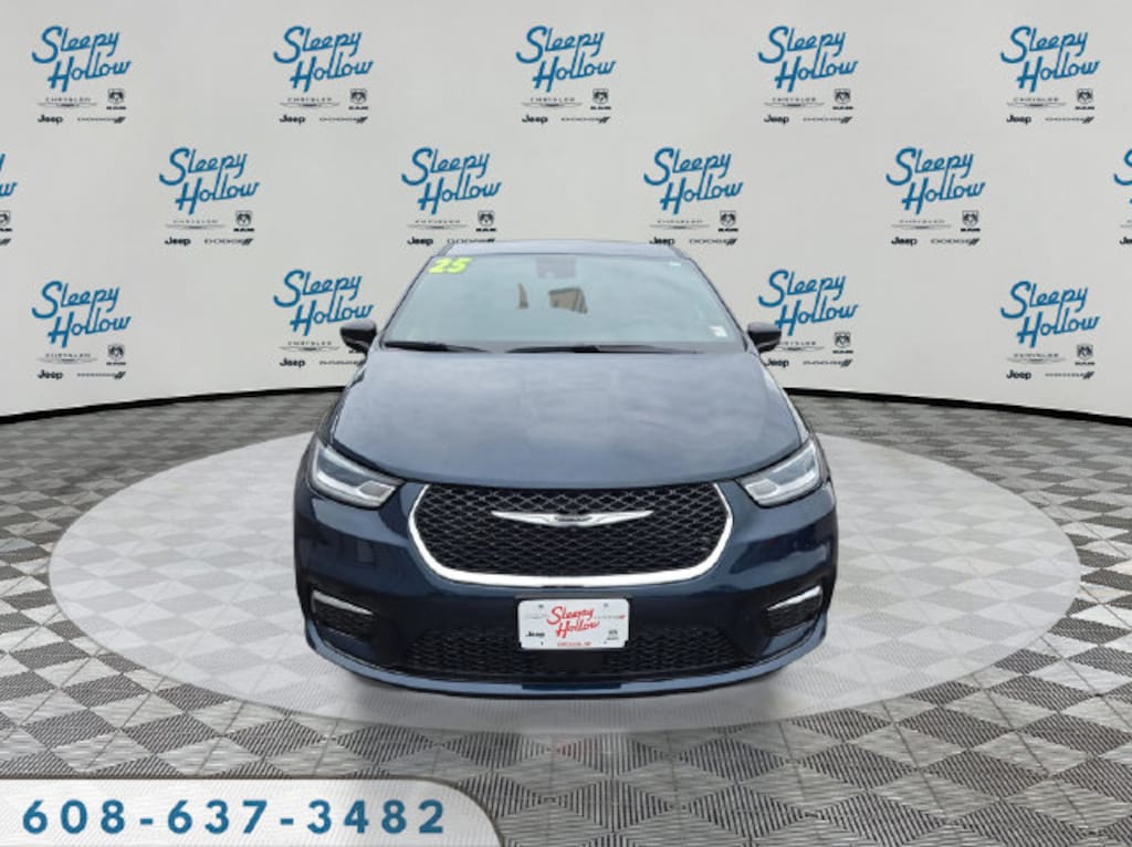 Used 2025 Chrysler Pacifica Select Minivan/Van