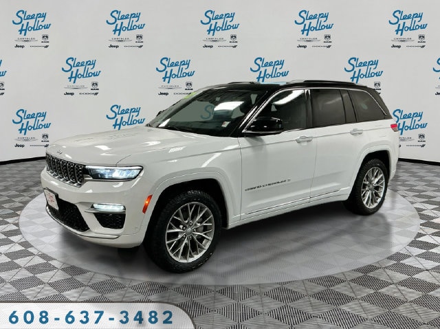 2022 Jeep Grand Cherokee Summit