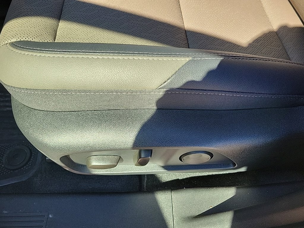 2026 Chevrolet Equinox LT - Photo 13