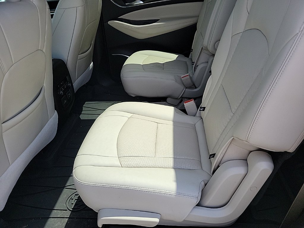 2023 Buick Enclave Essence - Photo 9